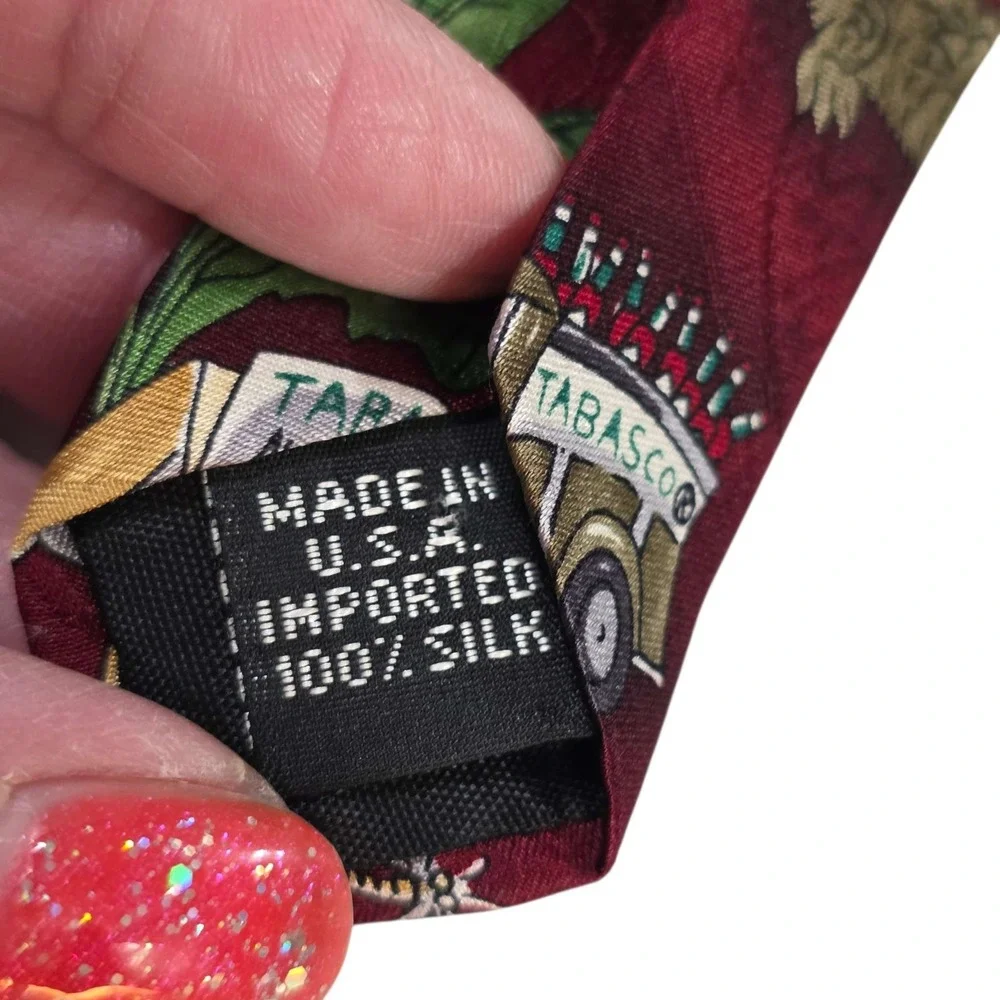 TABASCO Alligator‎ Tropical Scene Silk Necktie Red Burgundy Men's Accessory